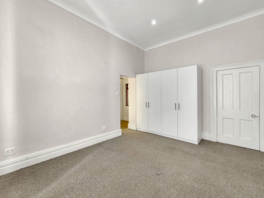 To Let 3 Bedroom Property for Rent in Sea Point Western Cape